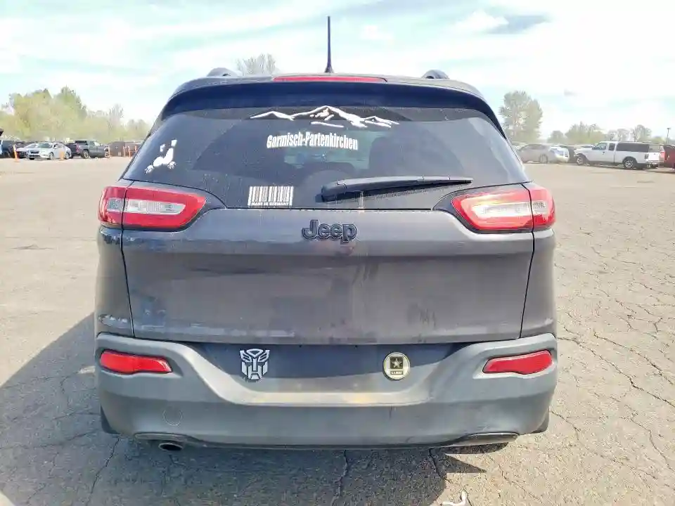1C4PJLAB7HW586069 2017 JEEP CHEROKEE-5