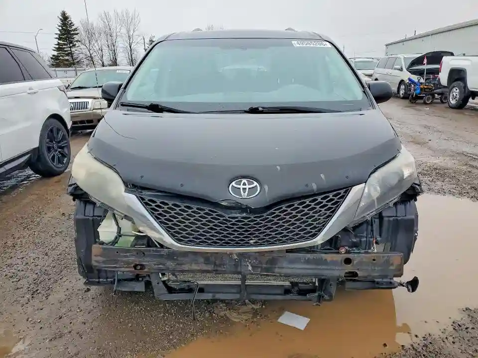 5TDXK3DC6BS099860 2011 TOYOTA TRUCK/VAN SIENNA-4