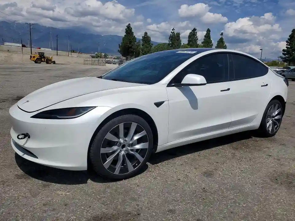 5YJ3E1EA7RF752671 2024 TESLA MODEL 3-0