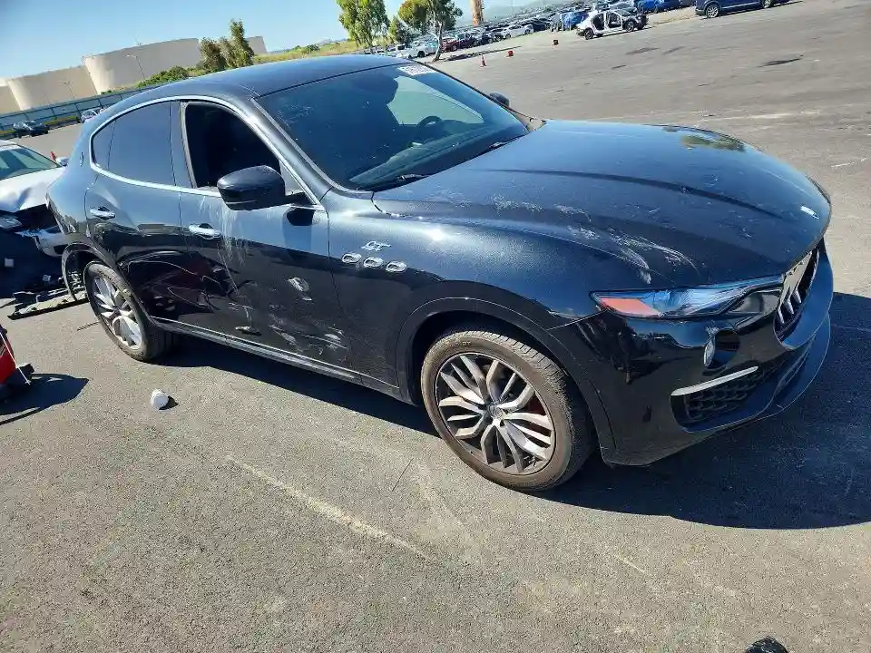 ZN661XUA9NX389043 2022 MASERATI LEVANTE-3