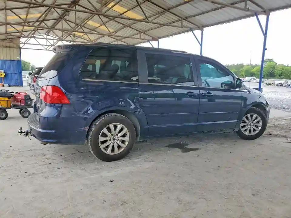 2C4RVABG6DR725106 2013 VOLKSWAGEN ROUTAN-2
