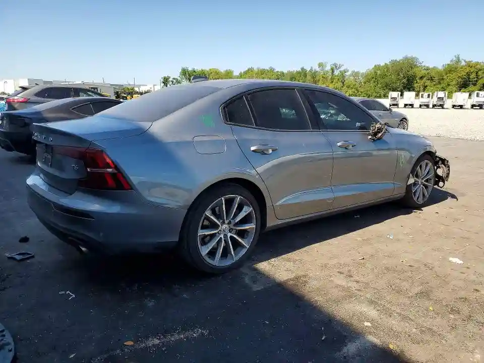 7JRA22TK6LG039115 2020 VOLVO S60-2