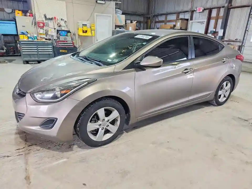 5NPDH4AE8DH264832 2013 HYUNDAI ELANTRA-0