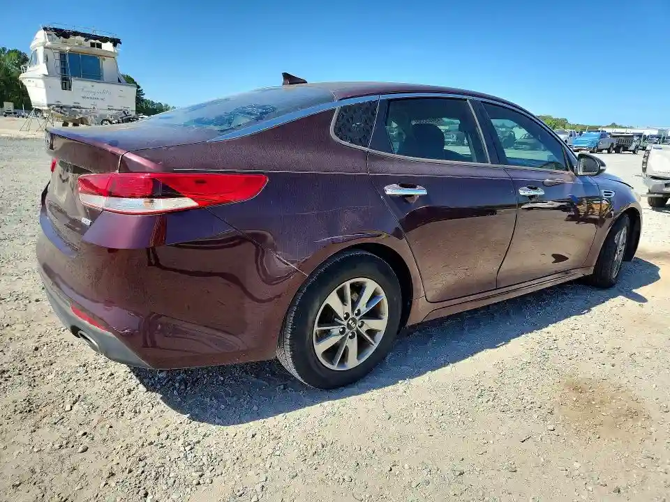 5XXGT4L18GG013573 2016 KIA OPTIMA-2