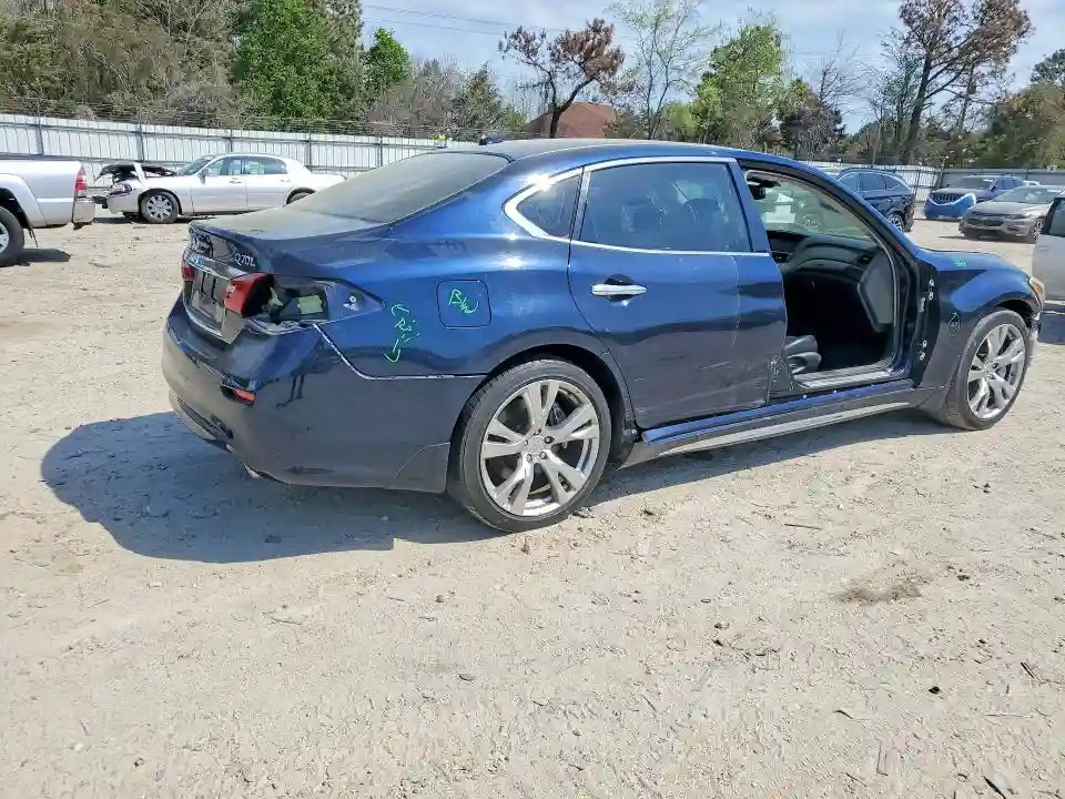 JN1BY1PPXFM601544 2015 INFINITI Q70-2