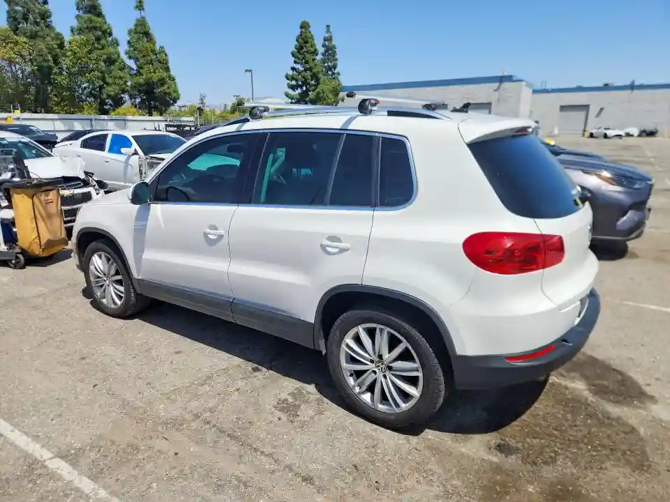 WVGAV3AX4EW550496 2014 VOLKSWAGEN TIGUAN-1
