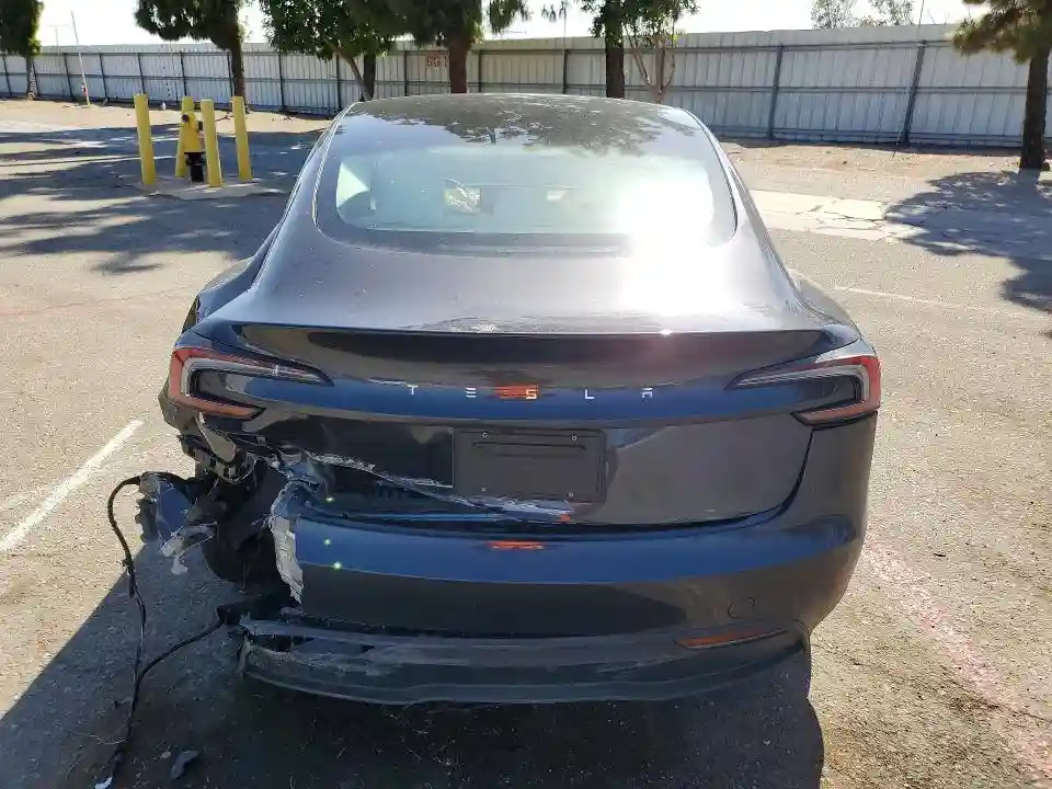 5YJ3E1EA8SF887745 2025 TESLA MODEL 3-5