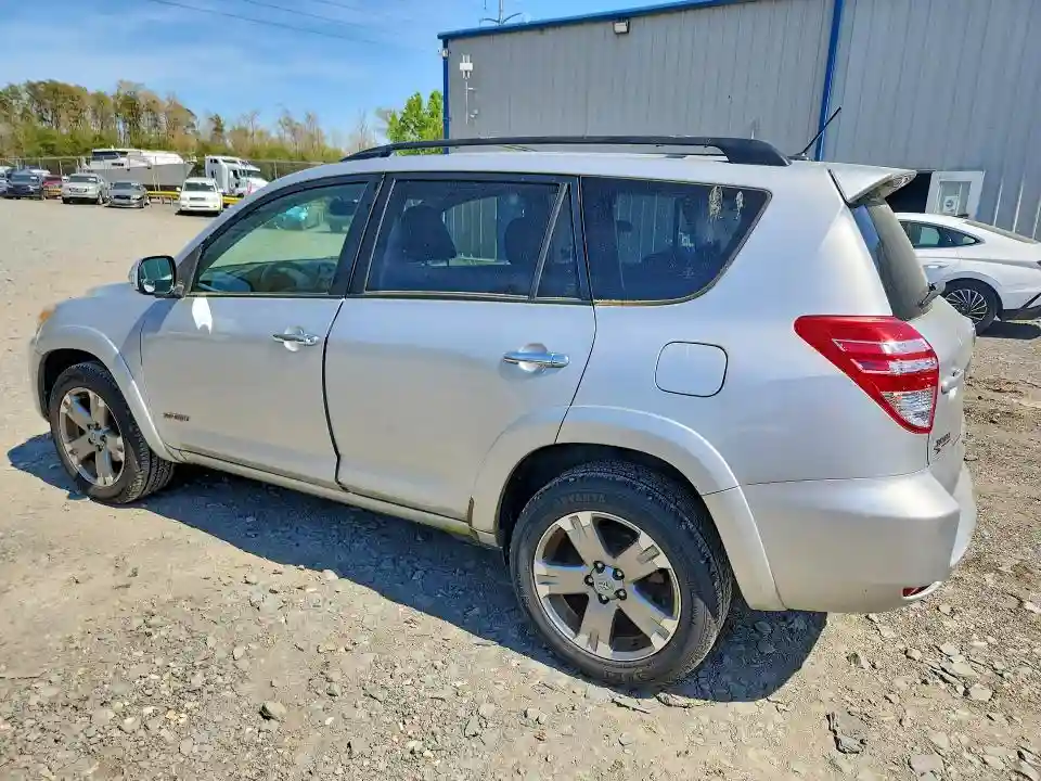 JTMRK4DV6B5099380 2011 TOYOTA RAV4-1