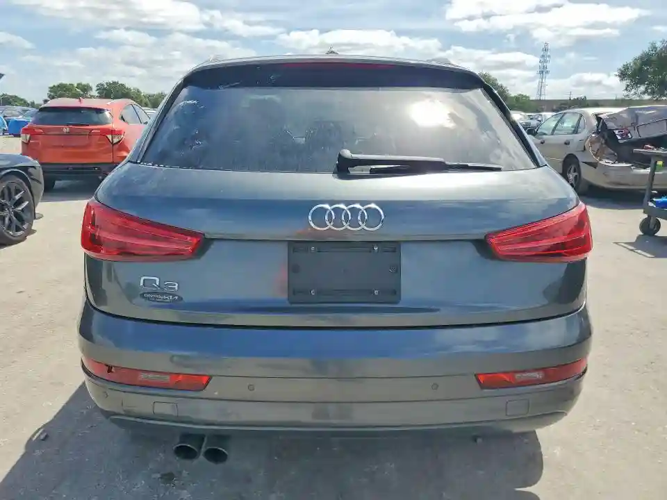 WA1BCCFS2JR015181 2018 AUDI Q3-5