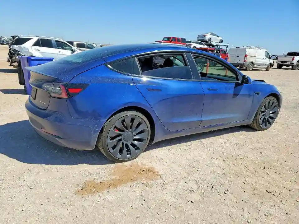 5YJ3E1EC0NF104486 2022 TESLA MODEL 3-2