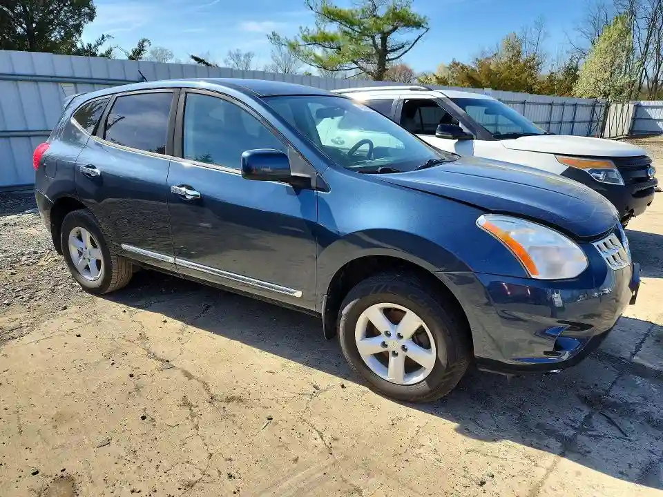 JN8AS5MV8DW138121 2013 NISSAN ROGUE-3