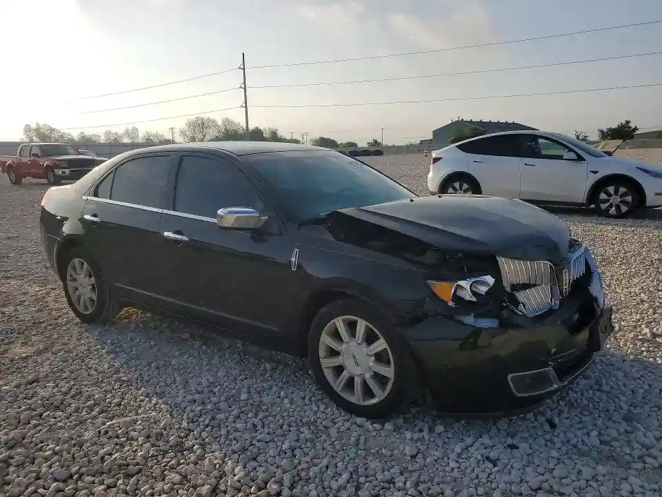 3LNHL2GC3BR773775 2011 LINCOLN MKZ-3