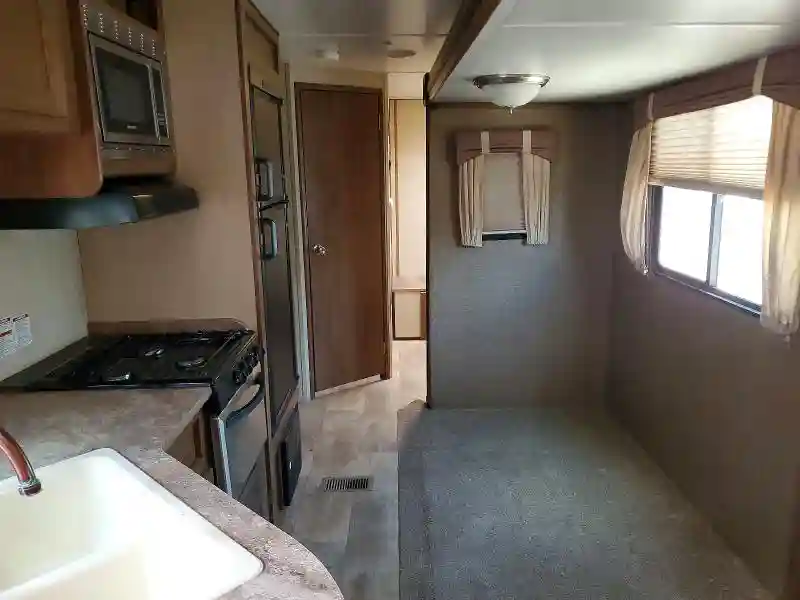 1NL1GTM26H1125338 2017 GULF STREAM KINGSPORT-5
