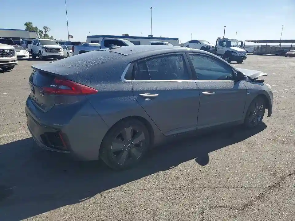 KMHC85LC2HU029640 2017 HYUNDAI IONIQ-2
