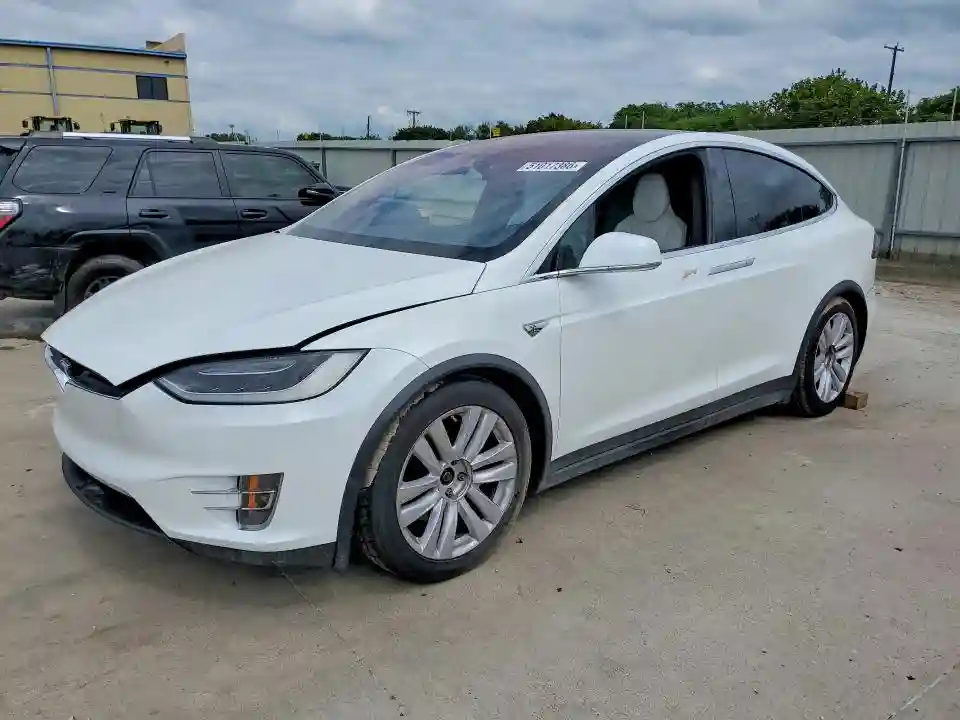 5YJXCBE24GF012790 2016 TESLA MODEL X-0