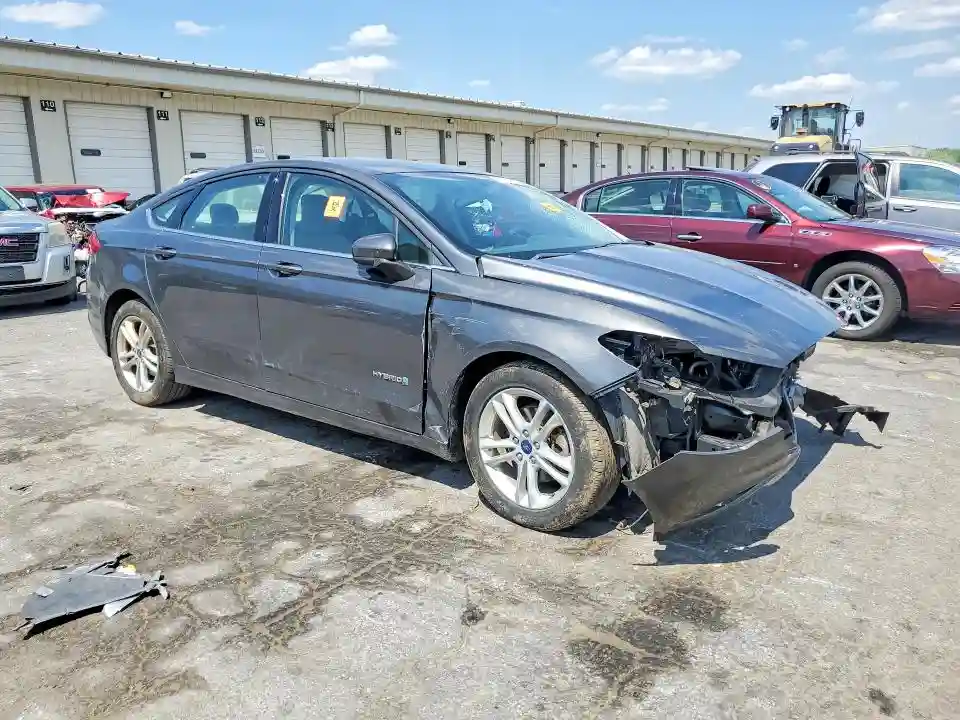 3FA6P0LU6JR235269 2018 FORD FUSION-3