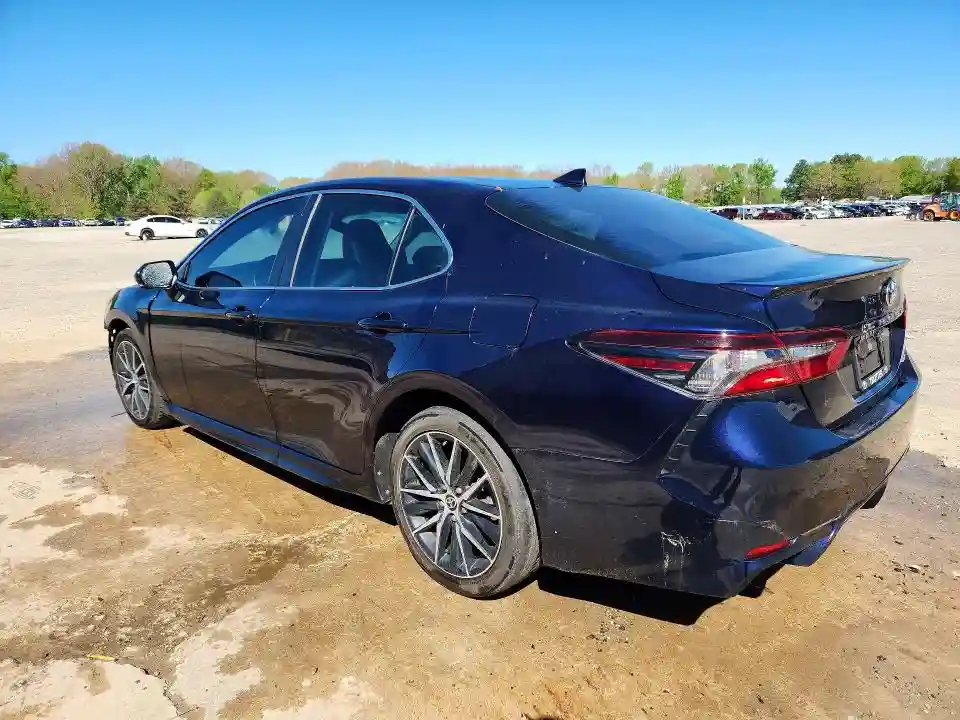 4T1G11AK4NU631914 2022 TOYOTA CAMRY-1