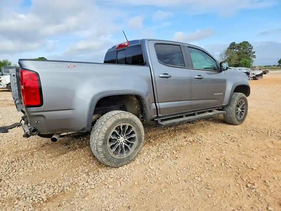 1GCGTEEN9M1296207 2021 CHEVROLET COLORADO-2