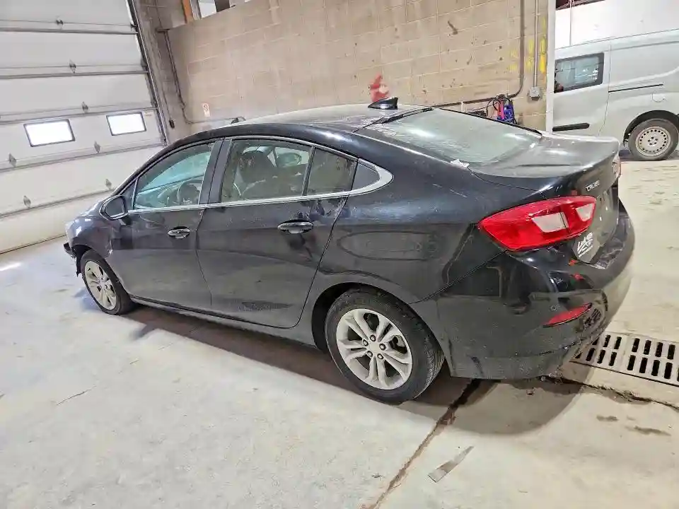 1G1BE5SM9K7130739 2019 CHEVROLET CRUZE-1