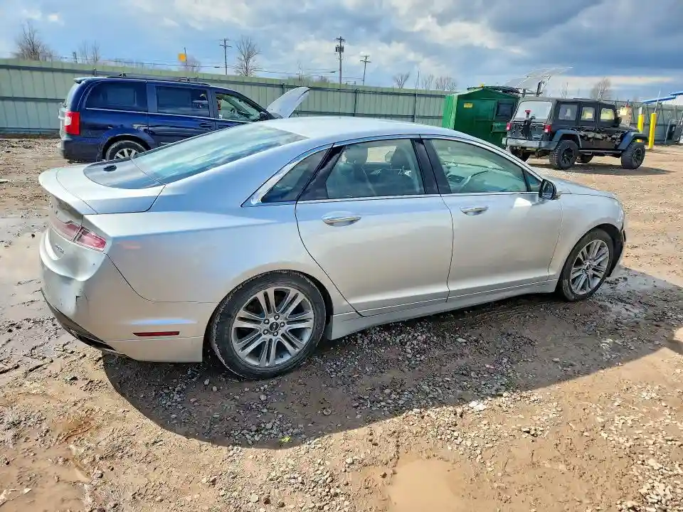 3LN6L2J93FR616614 2015 LINCOLN MKZ-2