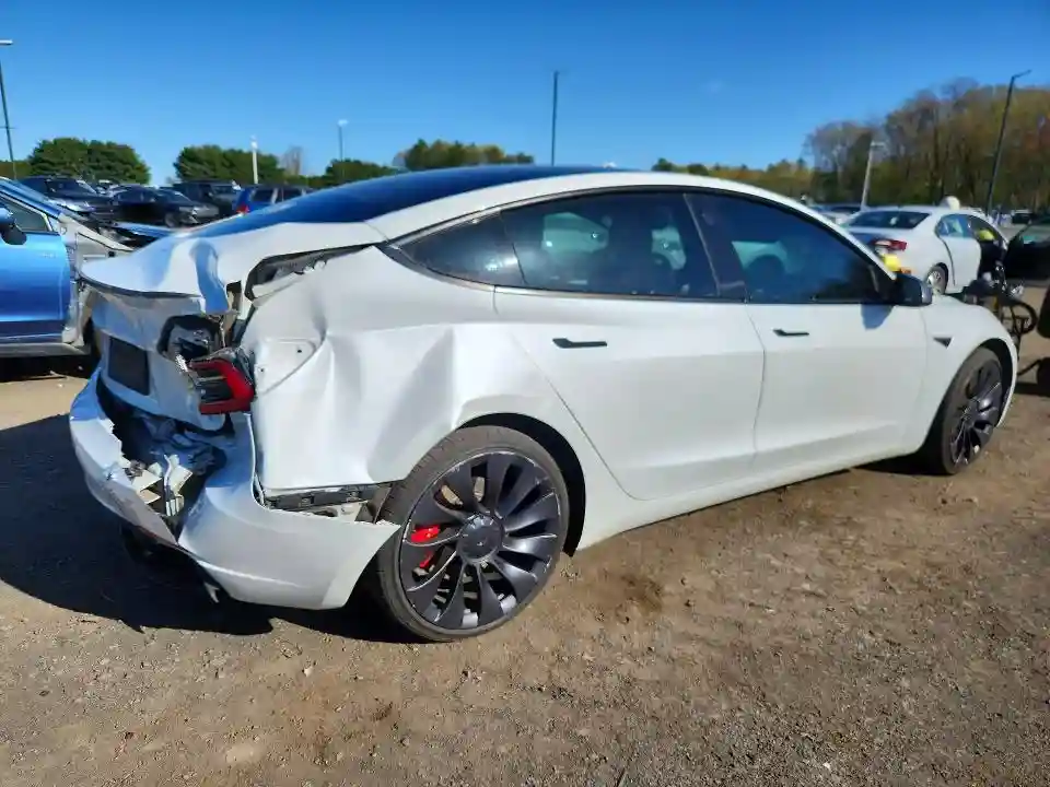 5YJ3E1EC7PF486034 2023 TESLA MODEL 3-2