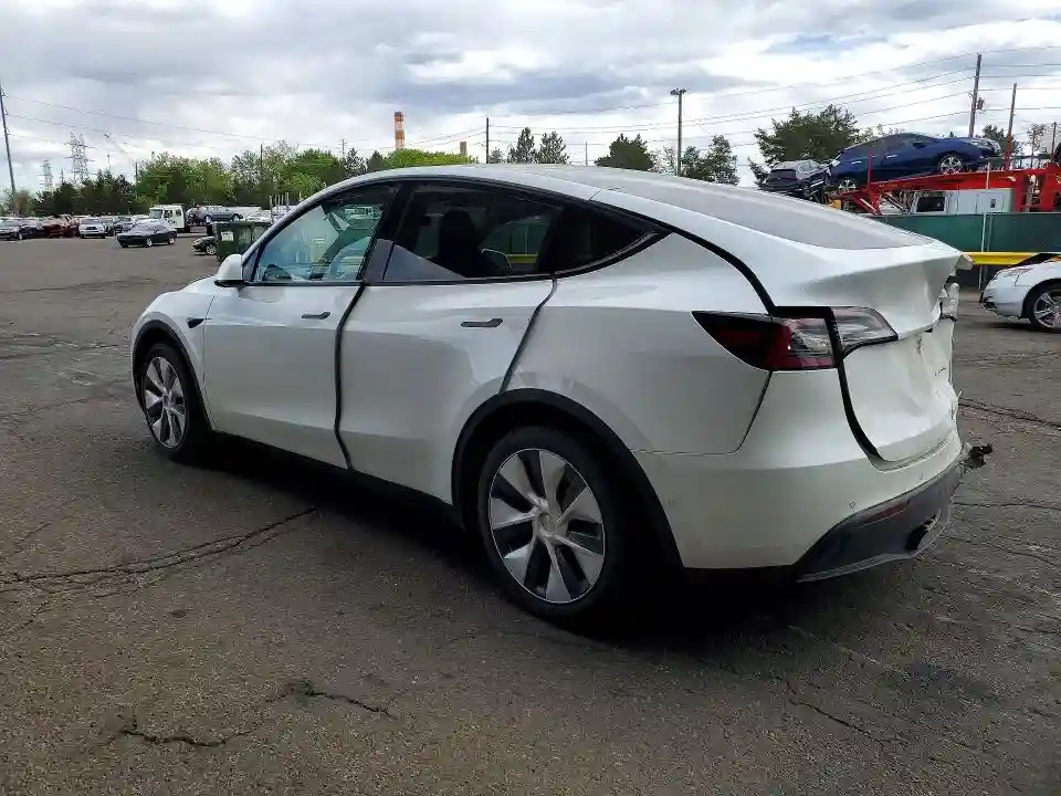 7SAYGAEE5NF338174 2022 TESLA MODEL Y-1