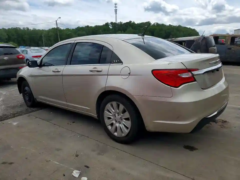 1C3CCBAB3DN760811 2013 CHRYSLER 200-1