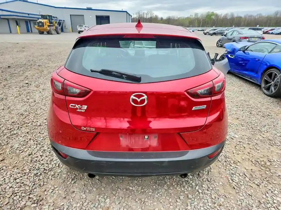 JM1DKFB70J0330831 2018 MAZDA CX-3-5