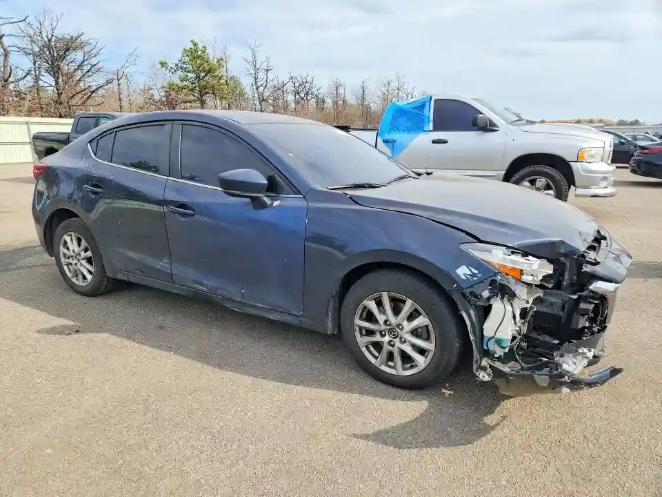 3MZBN1U77JM229181 2018 MAZDA 3-3