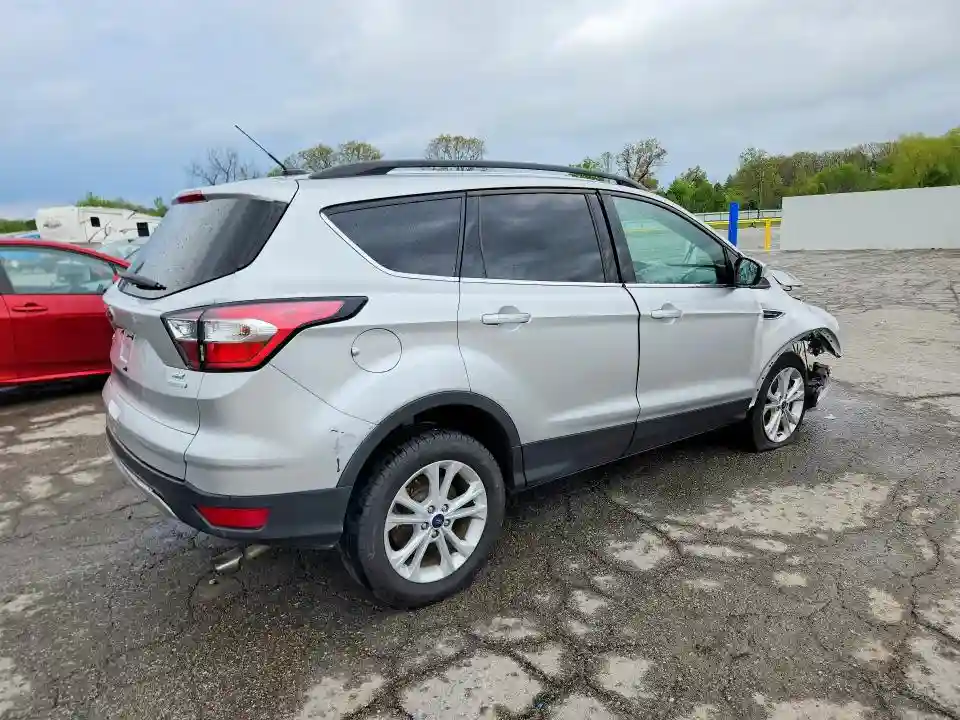 1FMCU0GD9JUD43924 2018 FORD ESCAPE-2