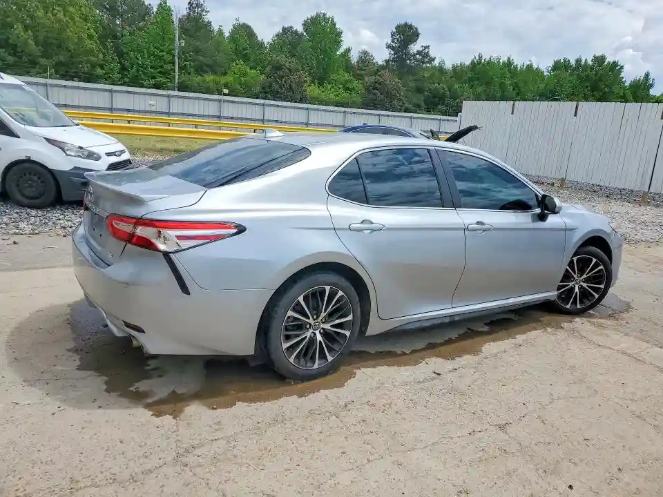 4T1G11AK8LU970916 2020 TOYOTA CAMRY-2