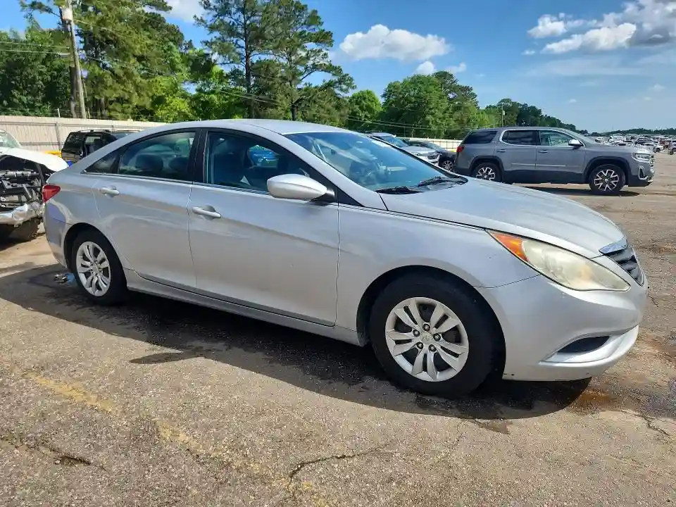 5NPEB4AC1BH235545 2011 HYUNDAI SONATA-3