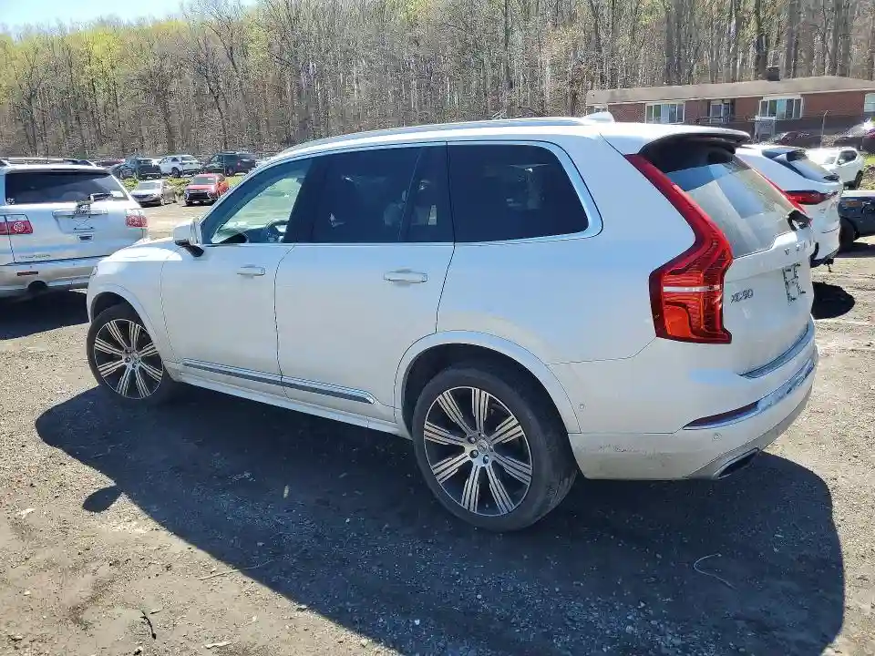 YV4A22PL6M1700483 2021 VOLVO XC90-1