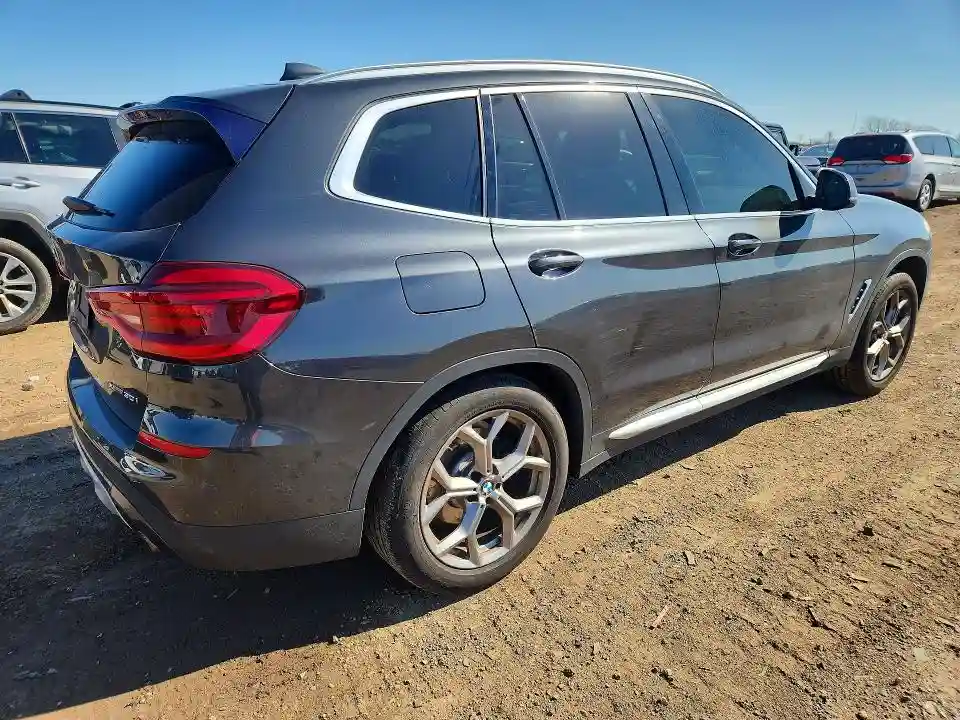 5UXTY5C01M9F50597 2021 BMW X3-2