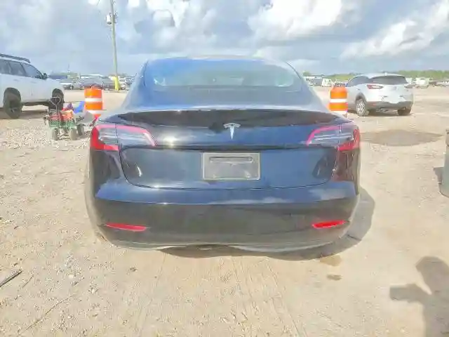5YJ3E1EA7PF626467 2023 TESLA MODEL 3-5