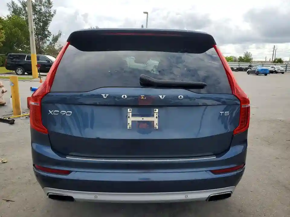 YV4102CK8M1680563 2021 VOLVO XC90-5