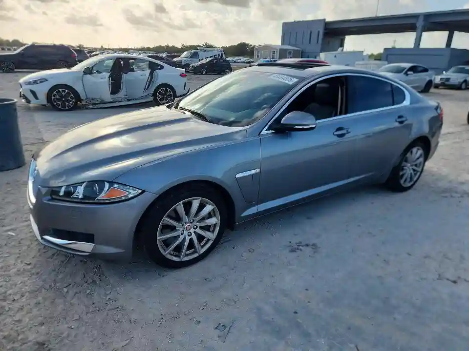 SAJWA0FSXFPU50496 2015 JAGUAR XF-0