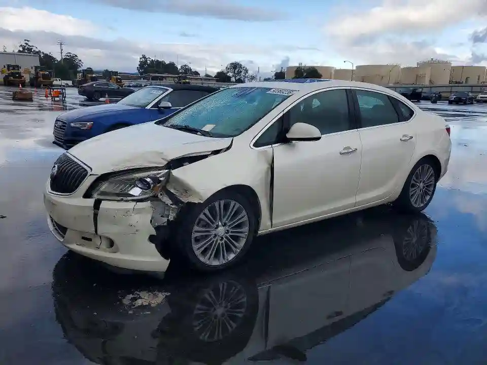 1G4PT5SV3D4201882 2013 BUICK VERANO-0