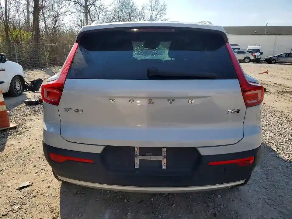 YV4162UK3L2288970 2020 VOLVO XC40-5