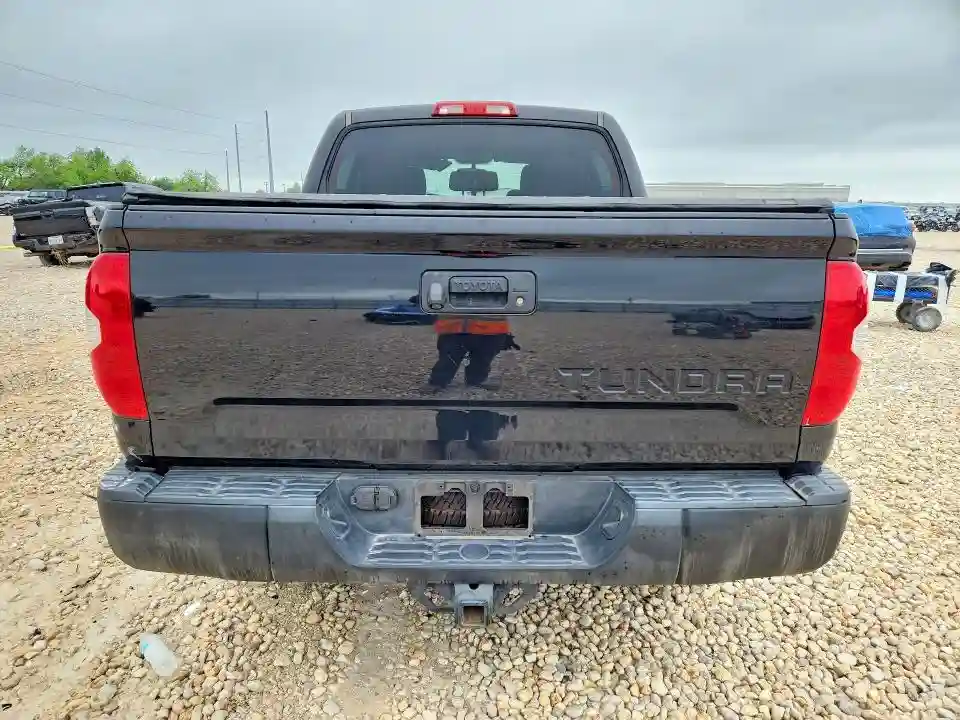5TFDW5F18HX652042 2017 TOYOTA TUNDRA-5