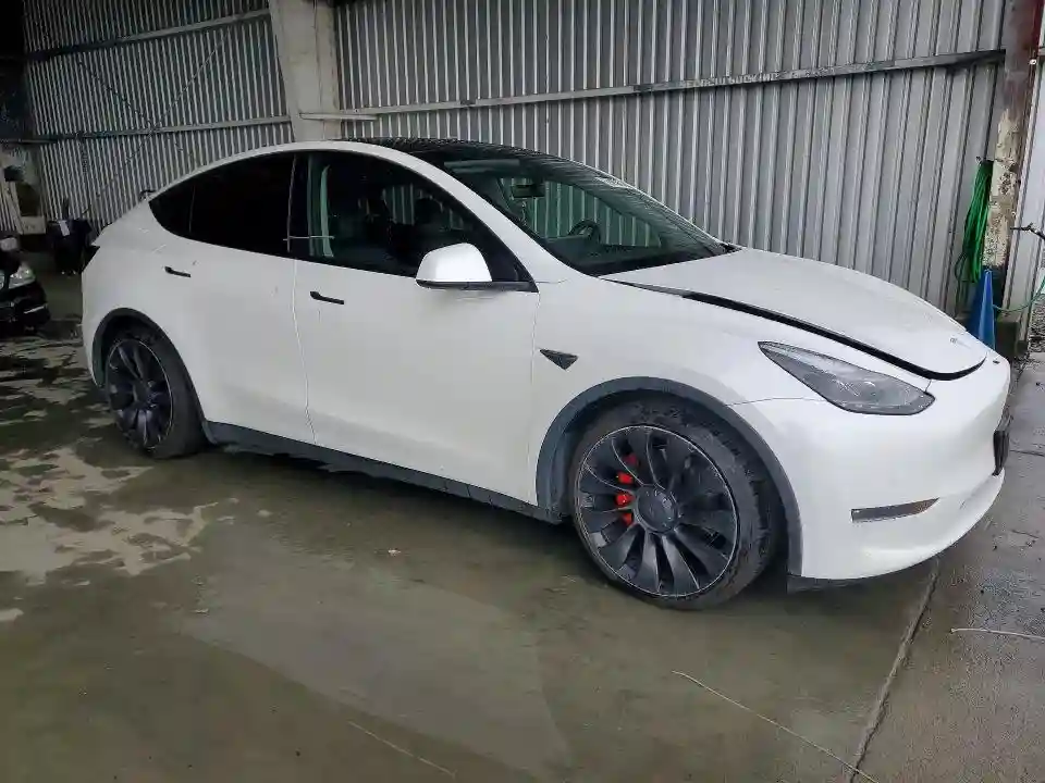 7SAYGDEF1NF492701 2022 TESLA MODEL Y-3