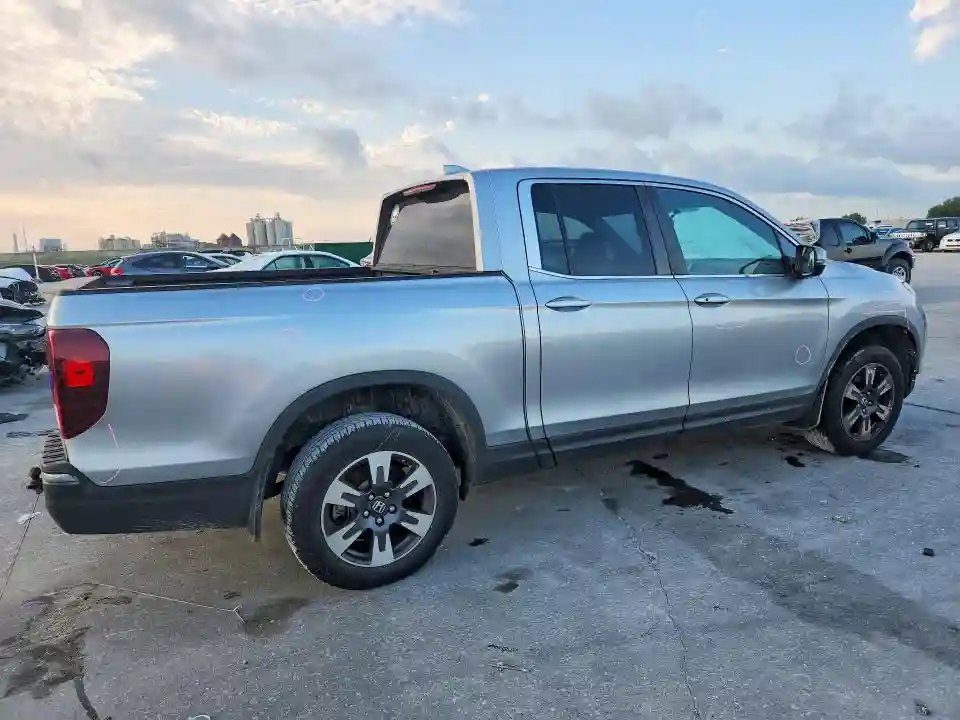 5FPYK3F50HB025955 2017 HONDA RIDGELINE-2