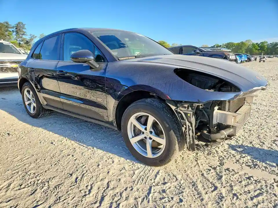 WP1AA2A55MLB08172 2021 PORSCHE MACAN-3