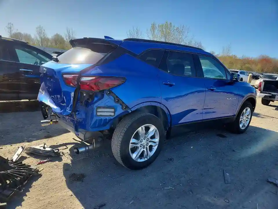 3GNKBHRS1KS633552 2019 CHEVROLET BLAZER-2