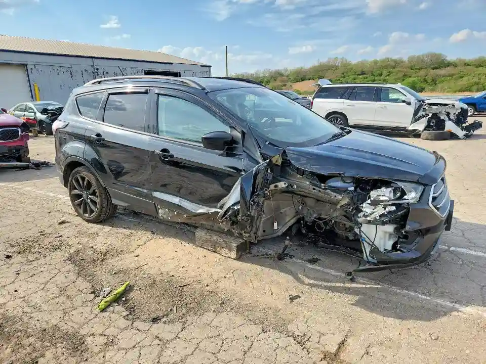 1FMCU9GD3JUA13443 2018 FORD ESCAPE-3