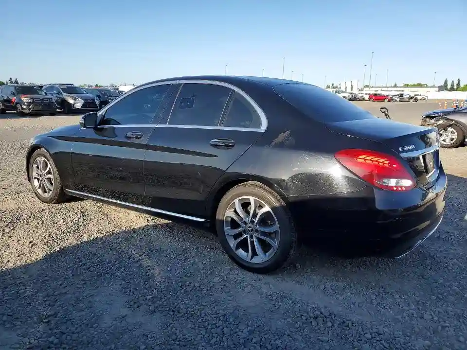 55SWF4JB9JU239113 2018 MERCEDES-BENZ C-CLASS-1