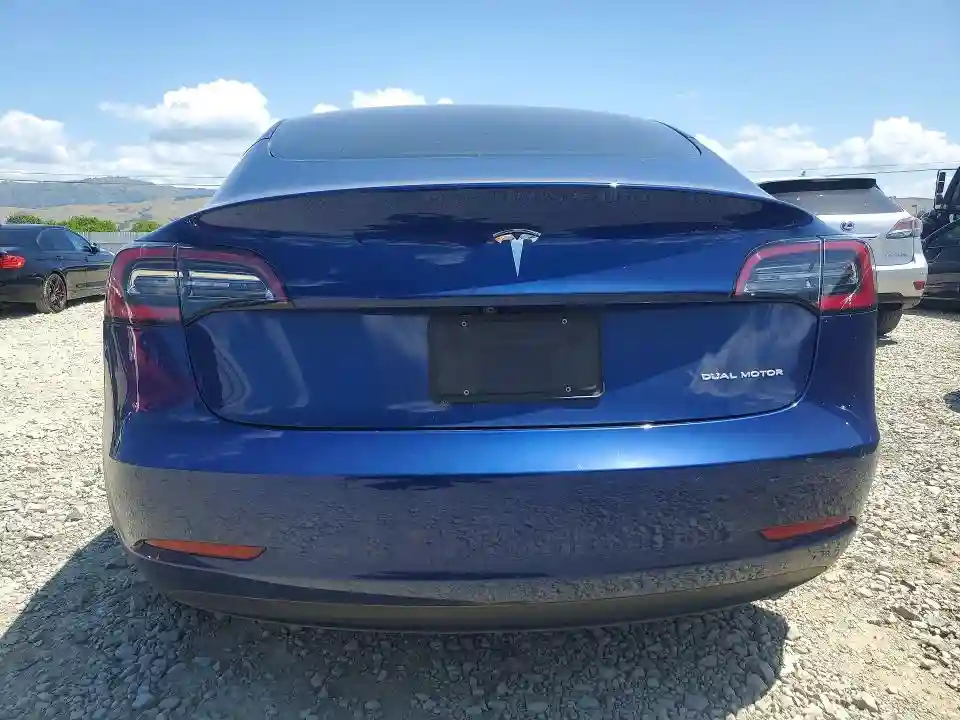 5YJ3E1EB2NF298705 2022 TESLA MODEL 3-5