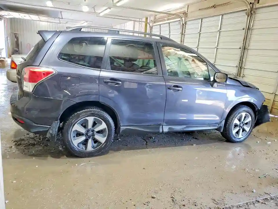 JF2SJAGC7JH525573 2018 SUBARU FORESTER-2