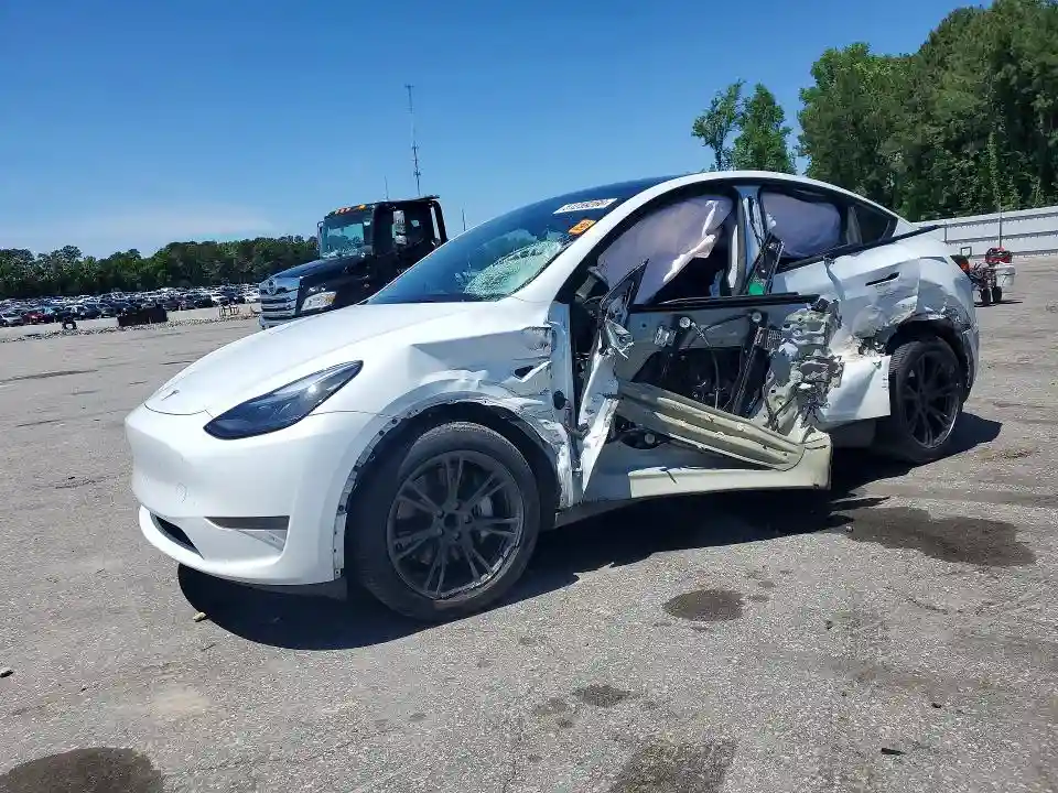 7SAYGDED0SA345132 2025 TESLA MODEL Y-0