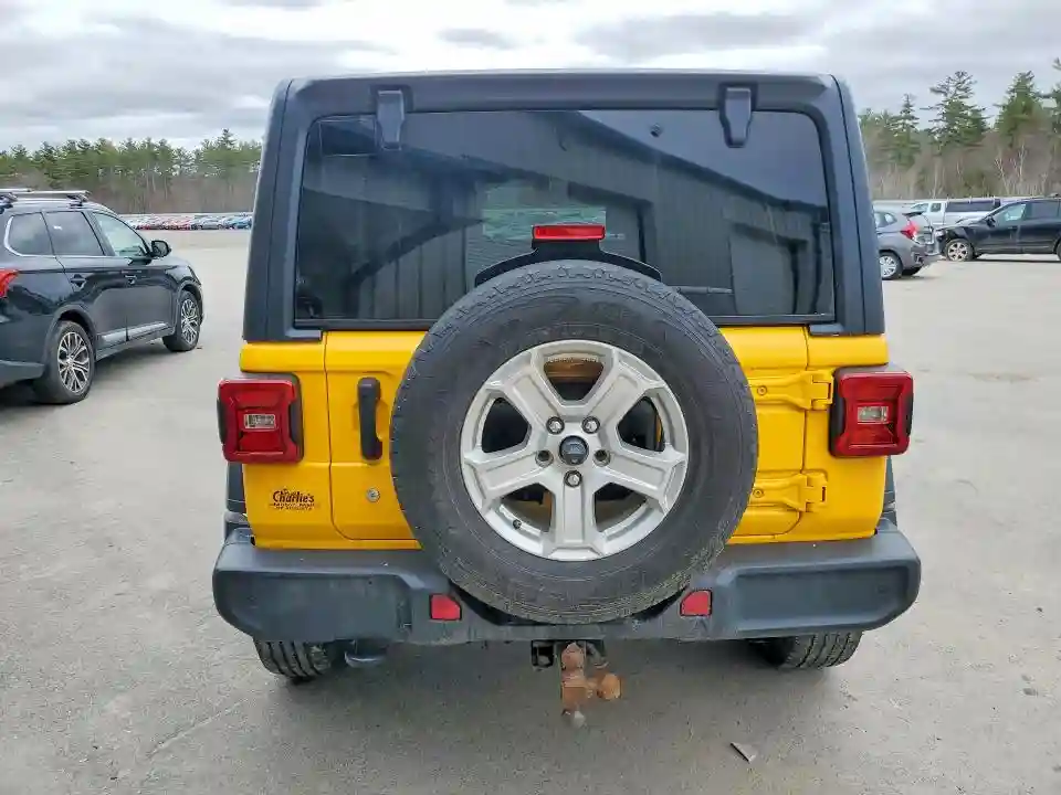 1C4HJXDN4JW318975 2018 JEEP WRANGLER-5